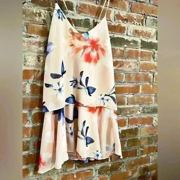 Yumi Kim Layered Floral Tie Up Dress Size Small - Picture 3 of 9